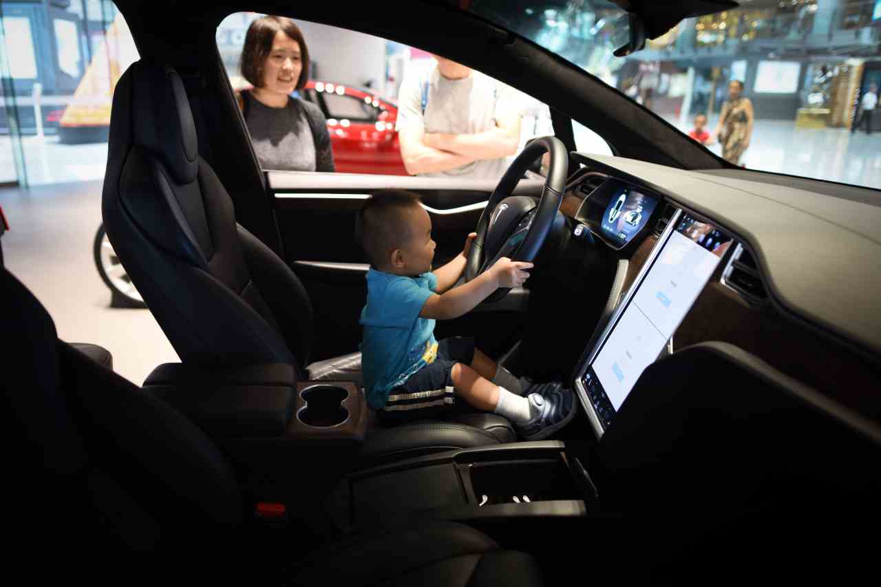Tesla bambini Auto