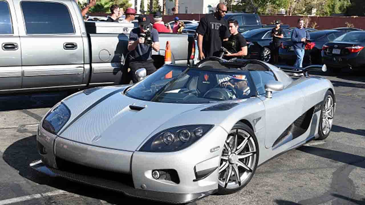 Floyd Mayweather, le Auto: tra Ferrari e Bugatti ce ne è una da 5 milioni