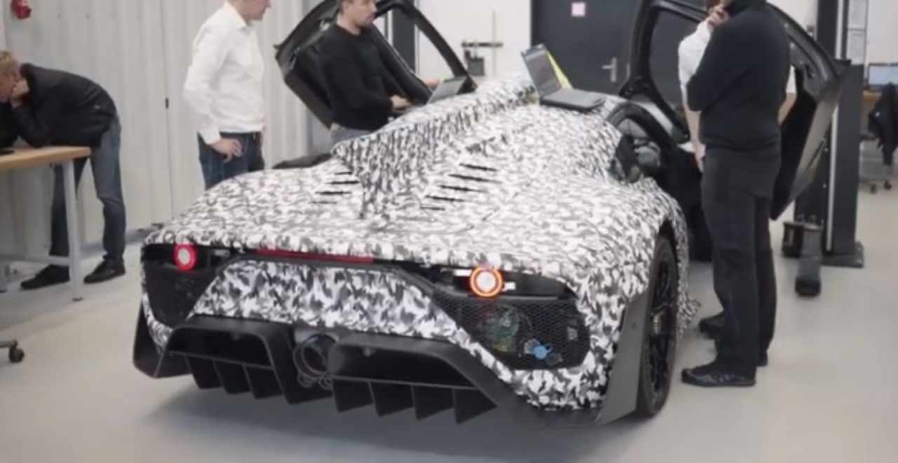 Mercedes-AMG Project One: i dettagli della supercar da 350 km/h - Video