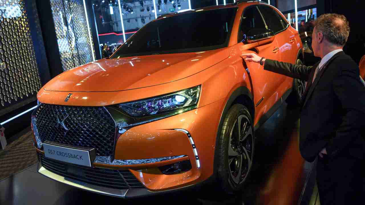 DS7 Crossback Prestige: il Suv ibrido con due motori elettrici