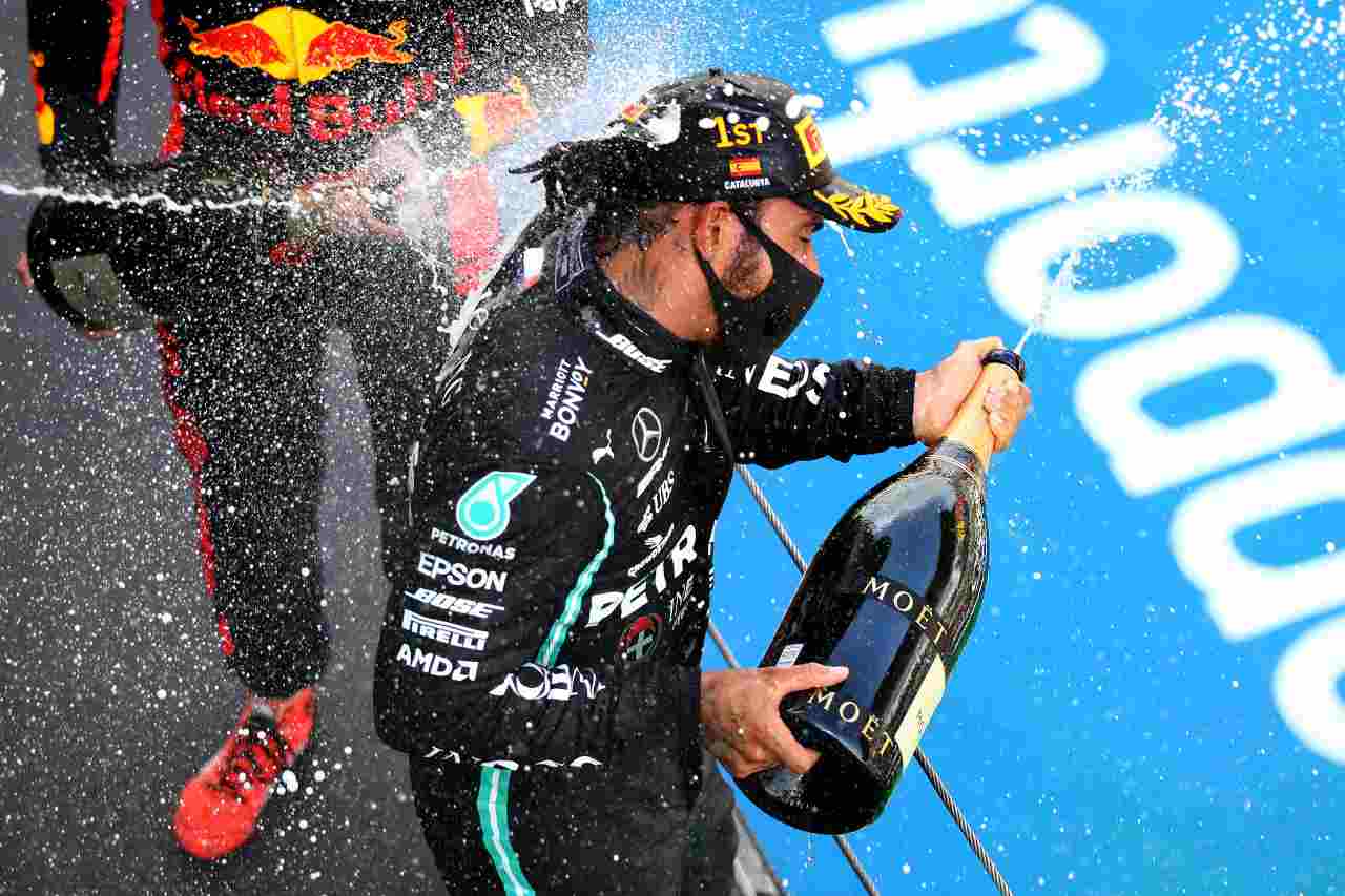 F1, GP Spagna: Hamilton a tre vittorie da Schumacher. Numeri e curiosità