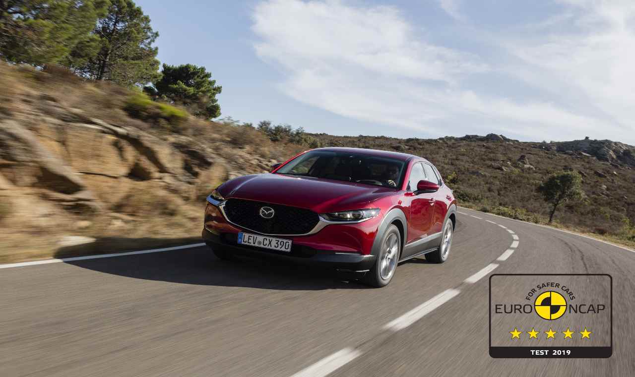 Mazda CX-30, design innovativo e tecnologia Skyactiv-X per i motori