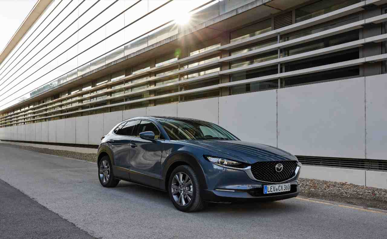 Mazda CX-30, design innovativo e tecnologia Skyactiv-X per i motori