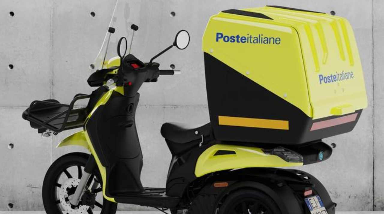 Piaggio vince la gara di Poste Italiane: la fornitura di scooter a tre ruote