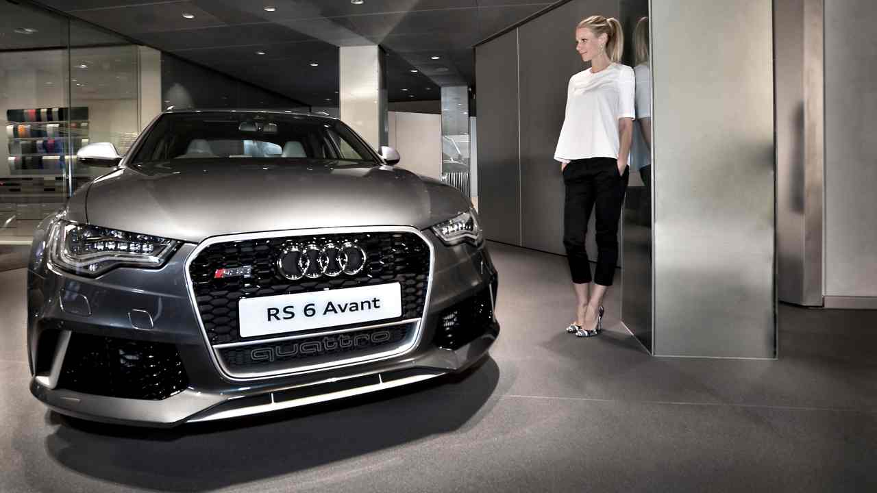 Audi, prosegue la svolta elettrica: gamma RS green dal 2023