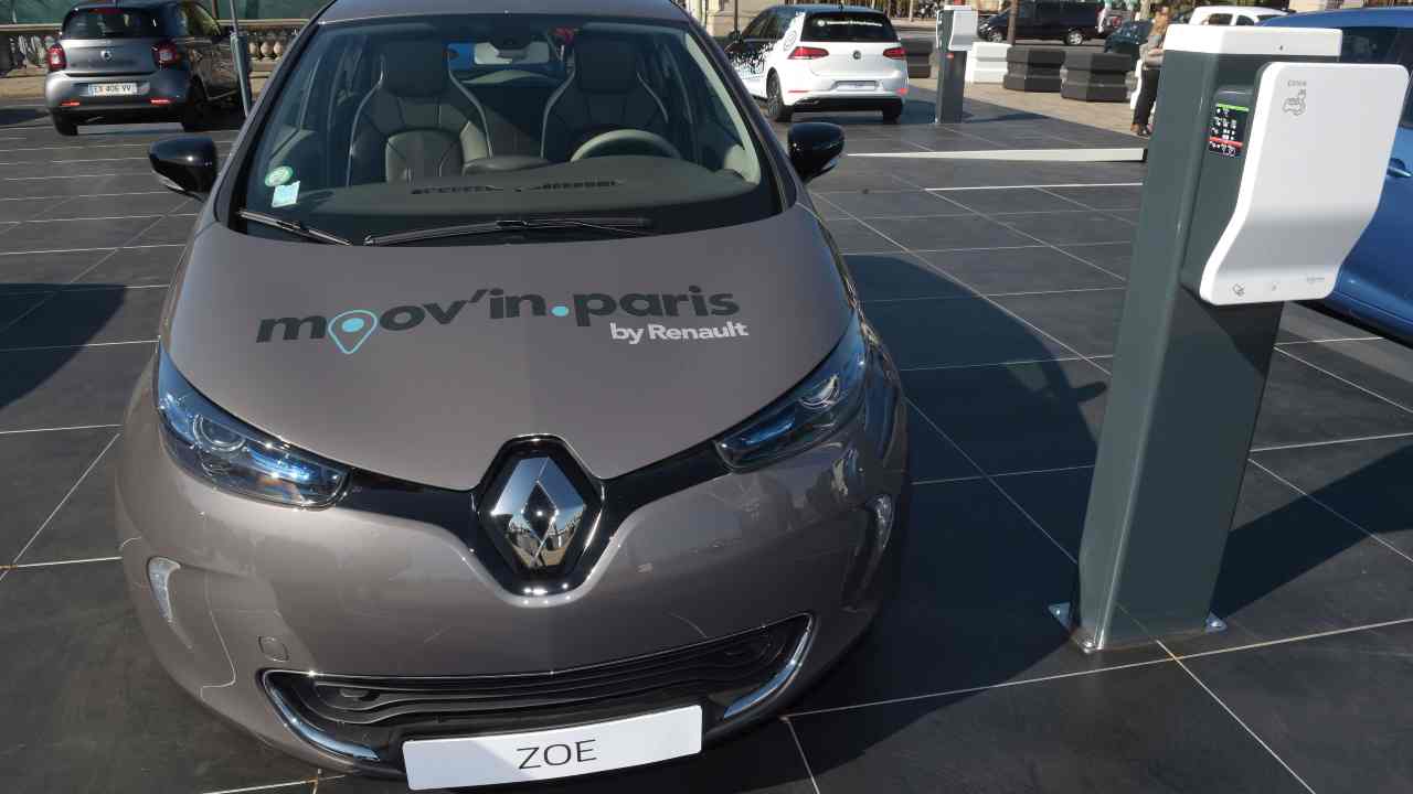 Renault, le offerte su Clio, Megane e Twingo: le promozioni di agosto