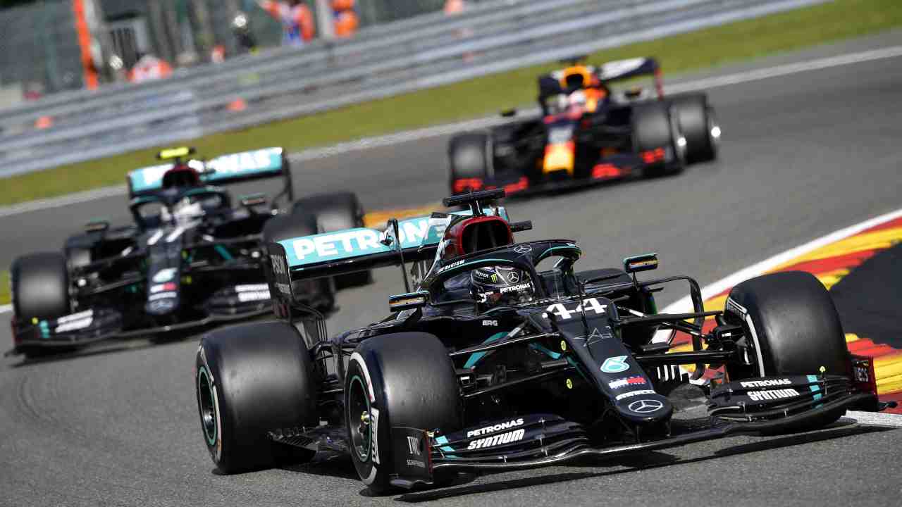 Formula 1, i team trovano l'accordo sui test pre stagionali: i dettagli