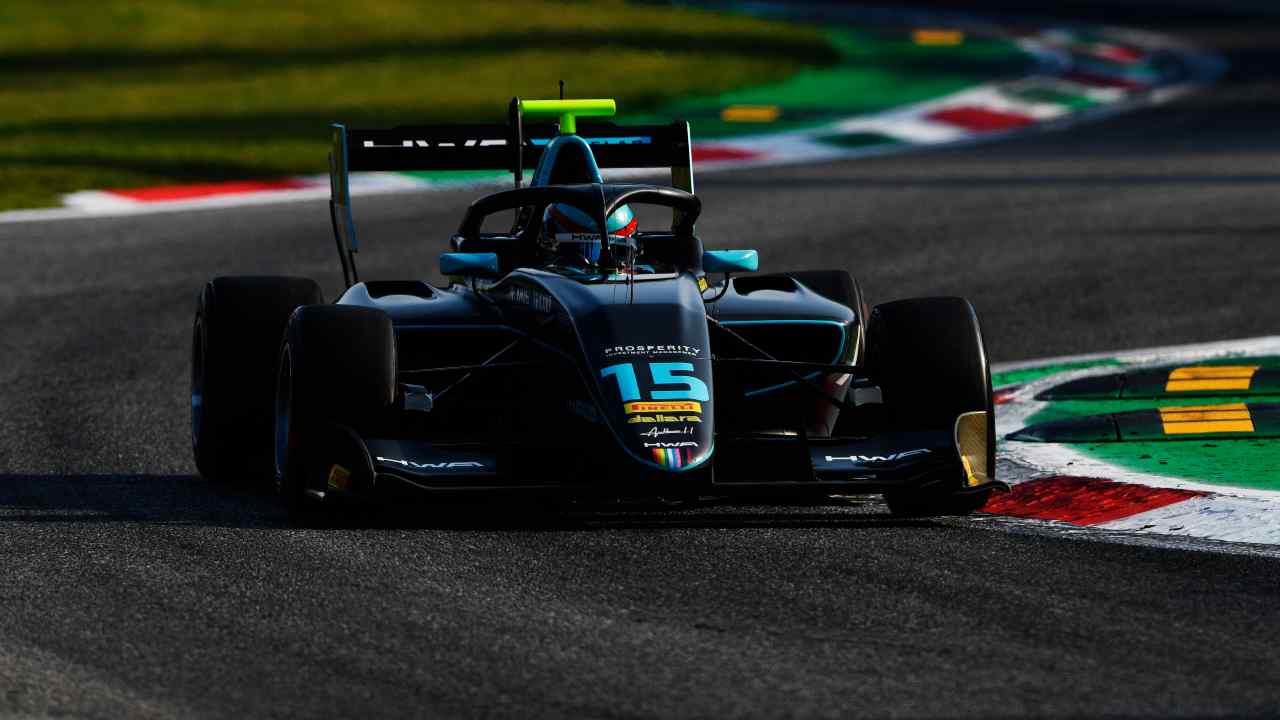 GP Monza F3, in gara 2 vince Hughes. Ritiro per Piastri e Sargeant