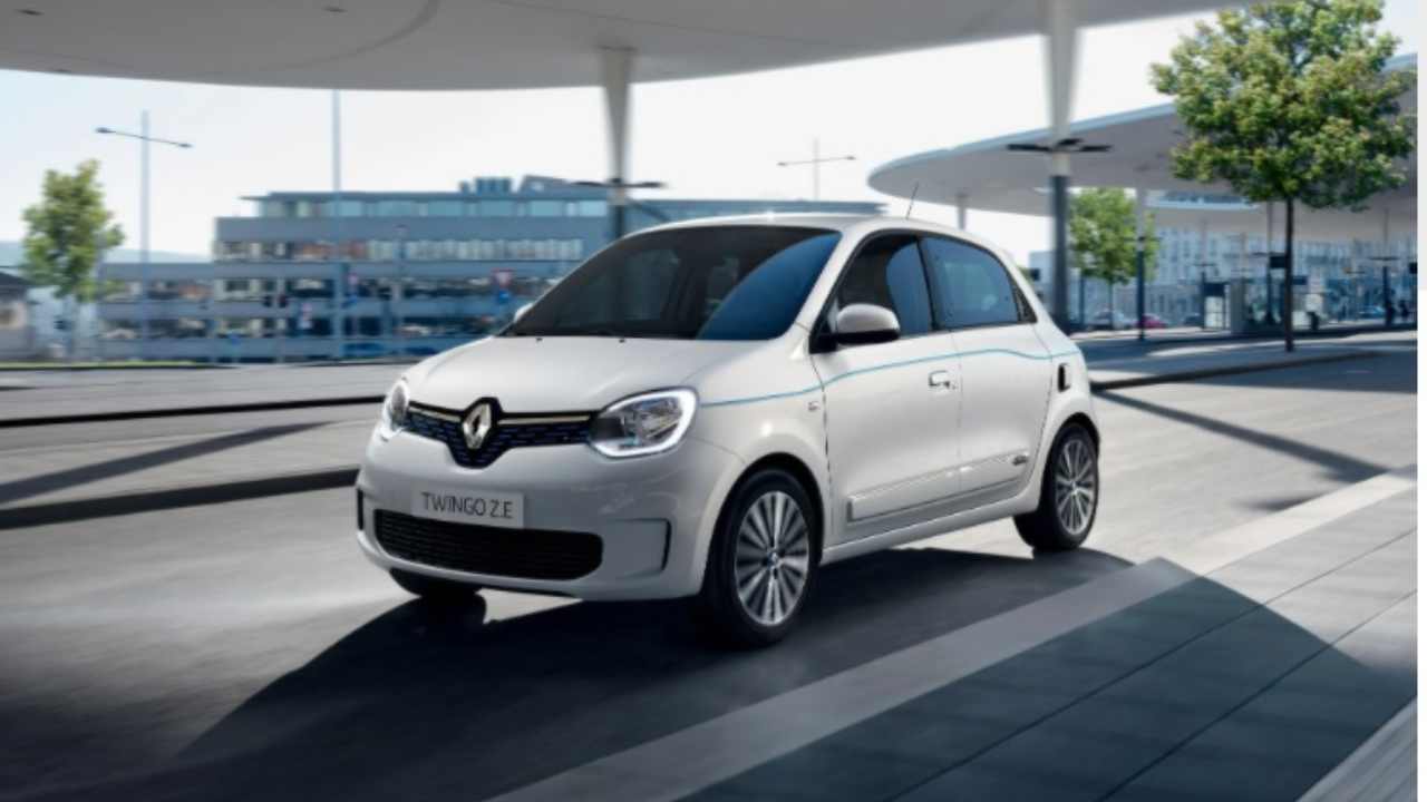 Renault Twingo elettrica, via agli ordini: i prezzi in Italia della citycar