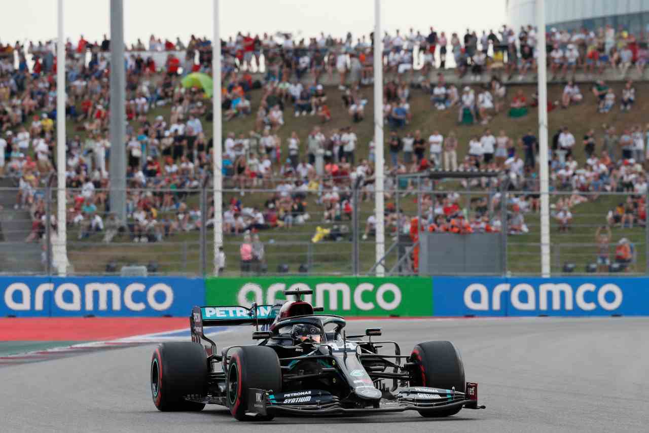 LIVE F1 GP Russia, Qualifiche in diretta: Hamilton show, Verstappen secondo