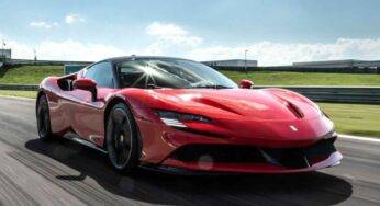 Ferrari SF90 Stradale, il giro da record sulla pista di Top Gear – Video