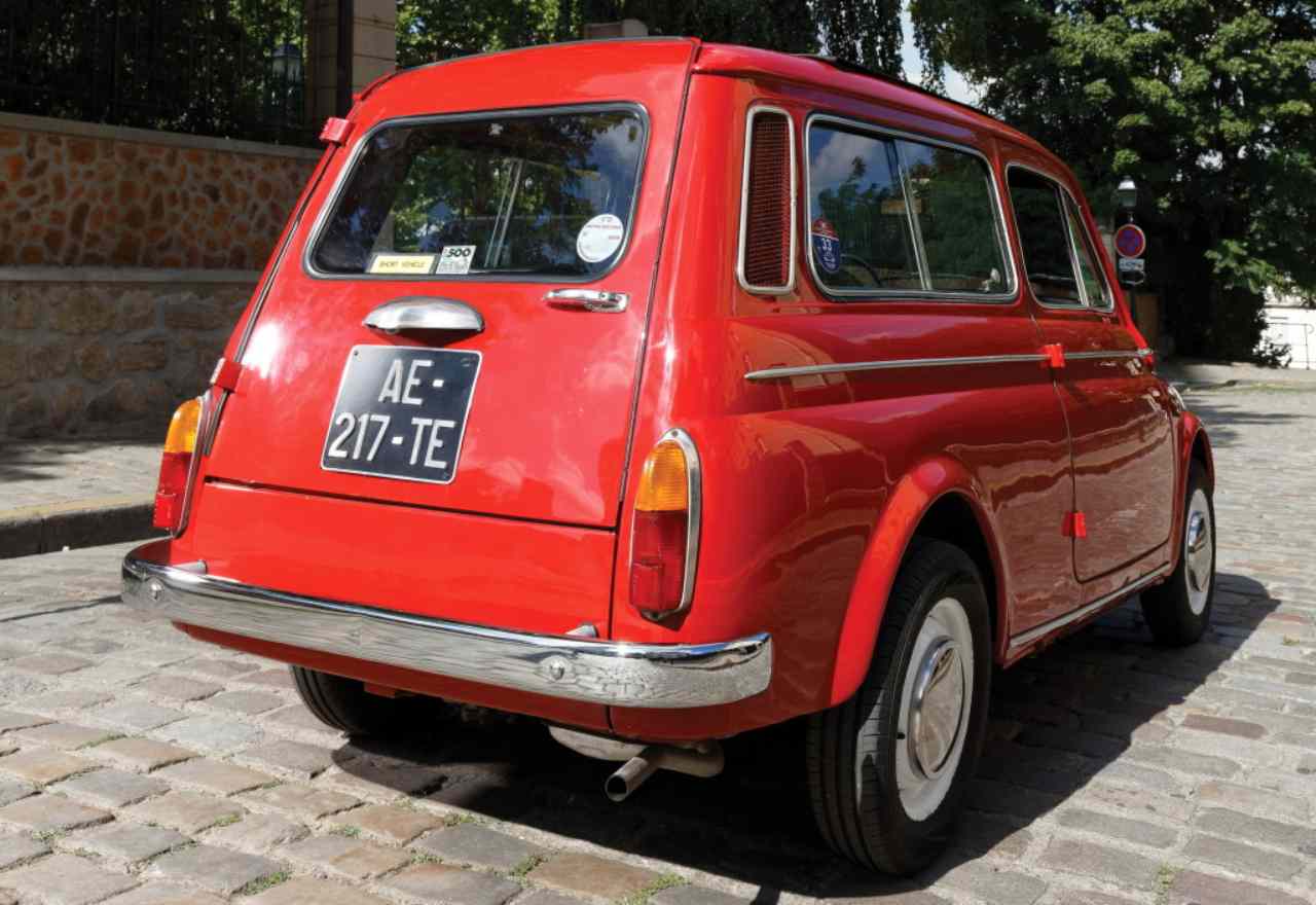 Fiat 500 Giardiniera. Su un modello simile Mogol pensò il testo di Emozioni per Battisti (foto Wheelsage)