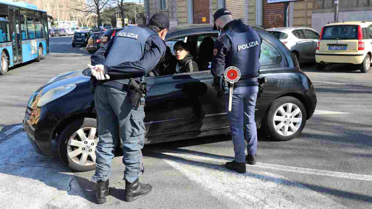 posto di blocco di polizia