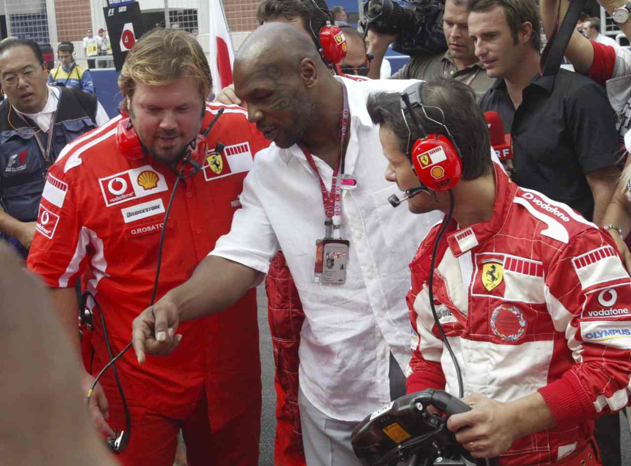 Mike Tyson, Ferrari e Bentley: garage di Auto di lusso, poi la bancarotta