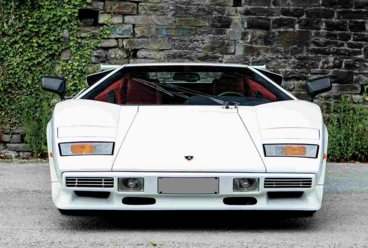 Lamborghini Countach 