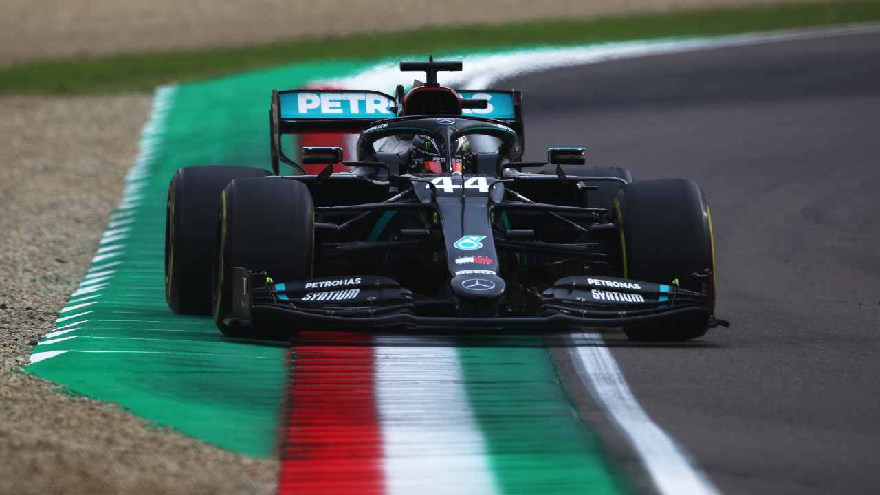 Lewis Hamilton e il futuro in Mercedes: la frase che ...