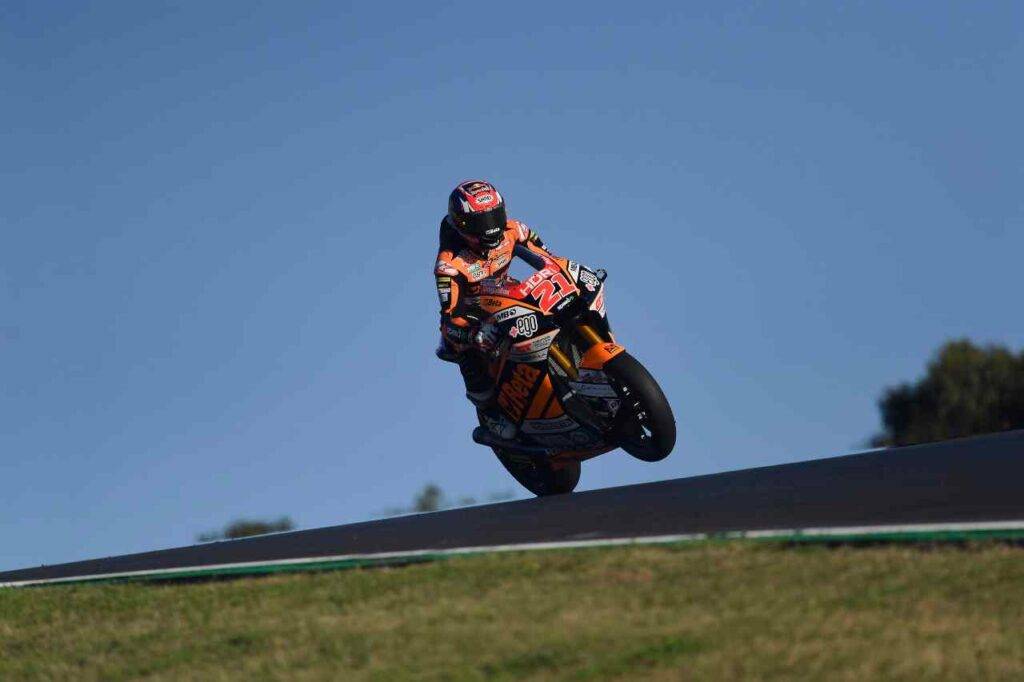 Moto2 Portimao, incidente Di GiannantonioBulega le condizioni dei piloti