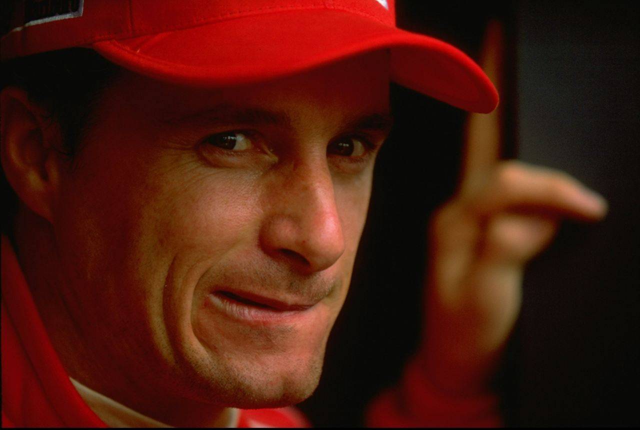 Eddie Irvine compie 55 anni, ricordi e rimpianti del vice Schumacher