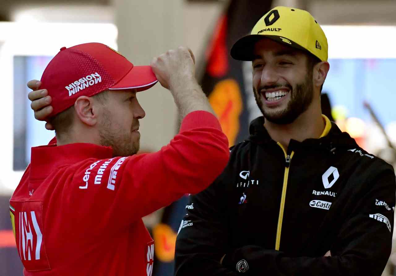 Ricciardo e la collezione di caschi: "Ho una richiesta per Vettel"