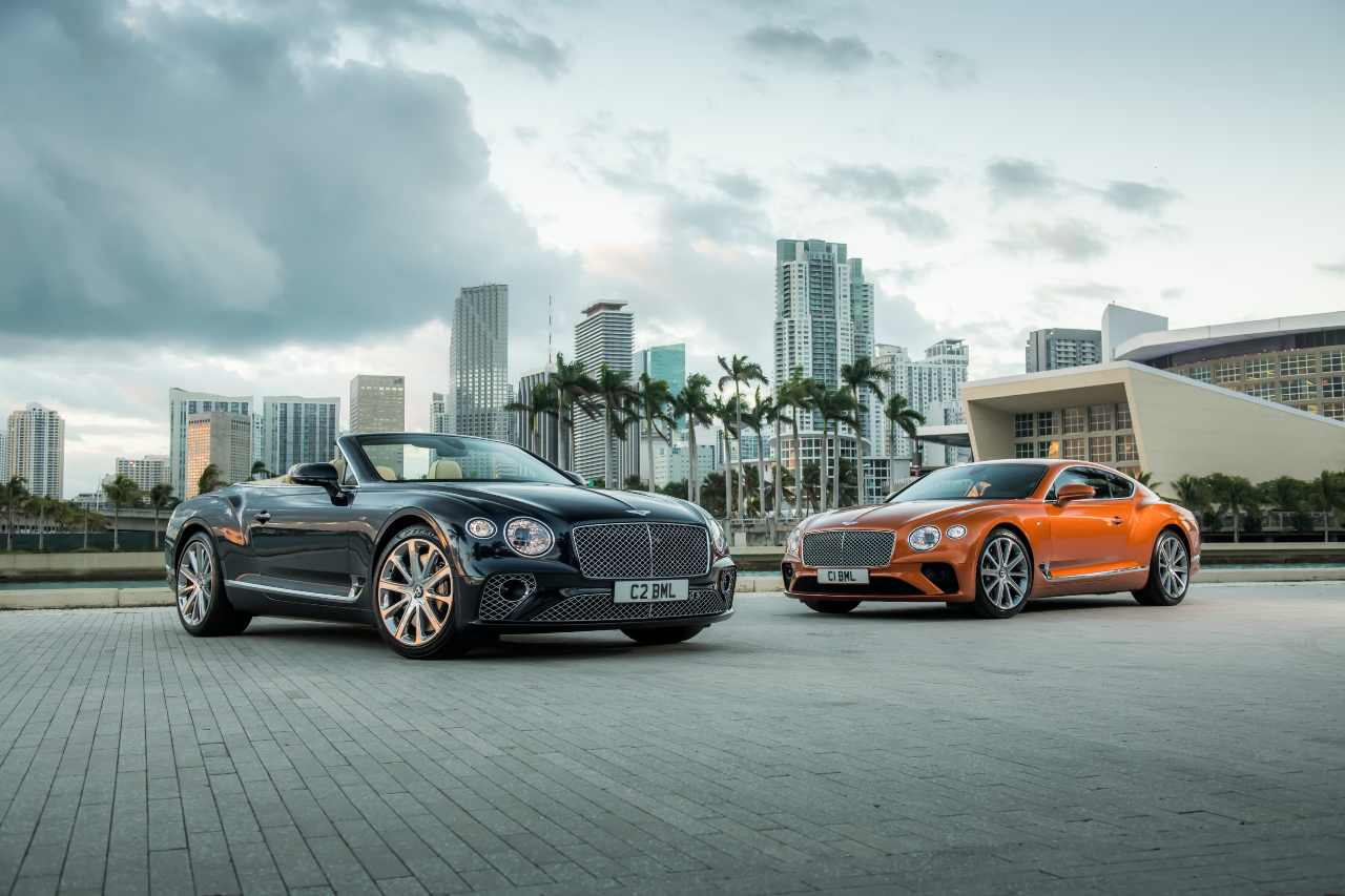 Bentley e Jaguar, la collezione d'auto dell'attaccante Harry Kane - Foto