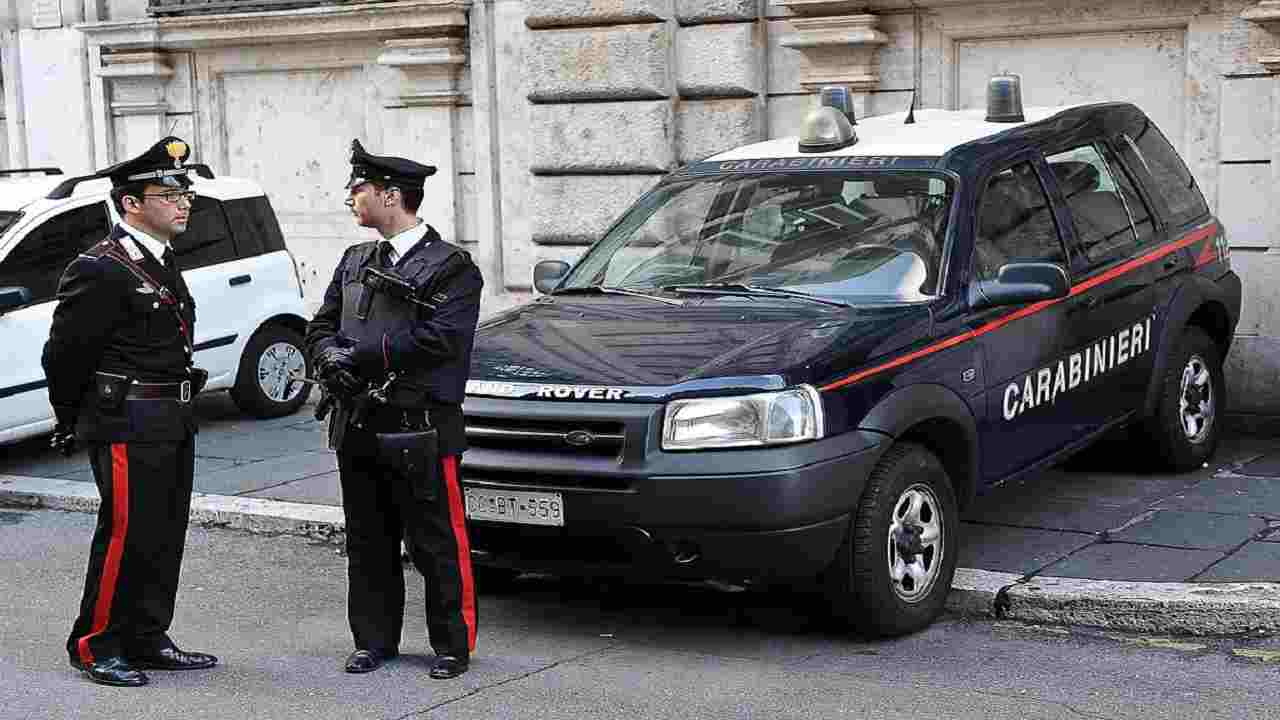 La Spezia danneggia auto senza patente