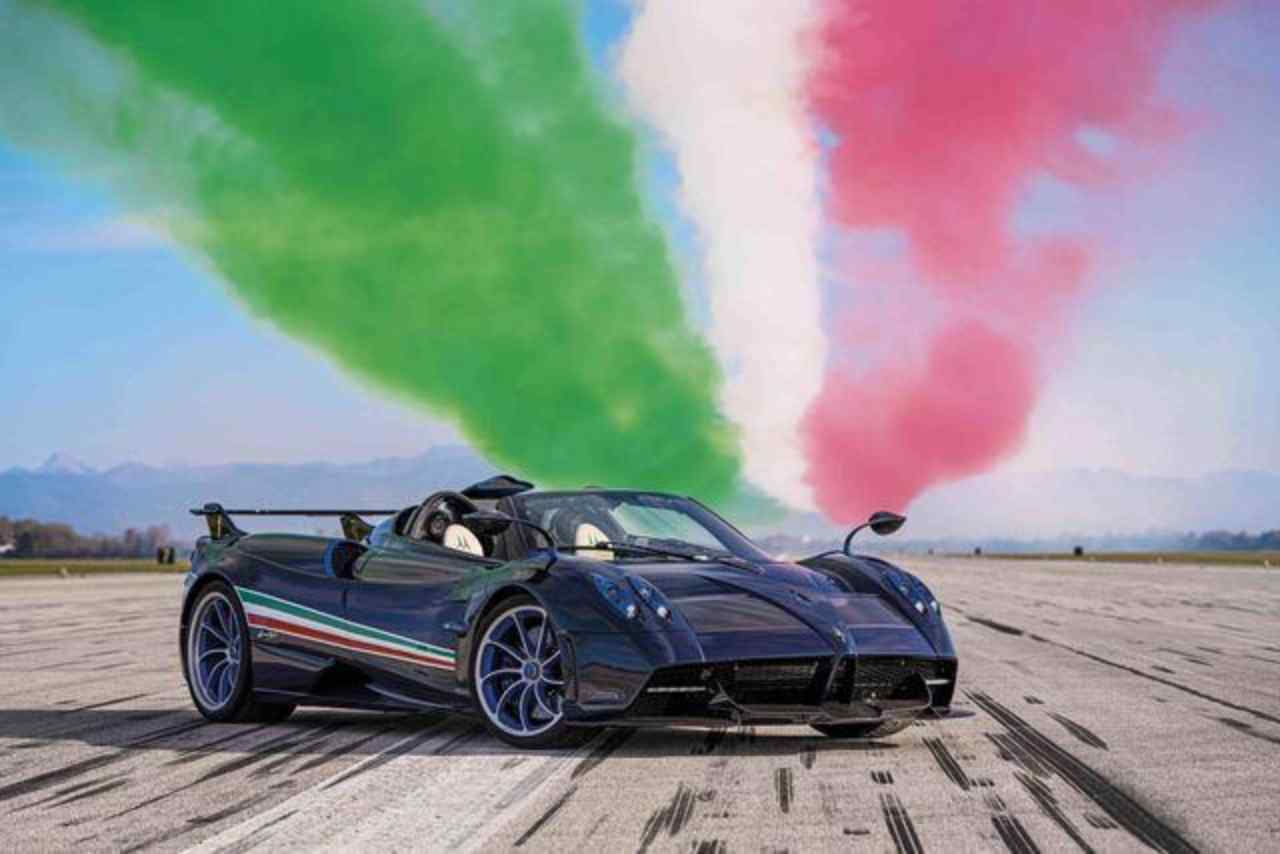 Pagani Huayra Tricolore