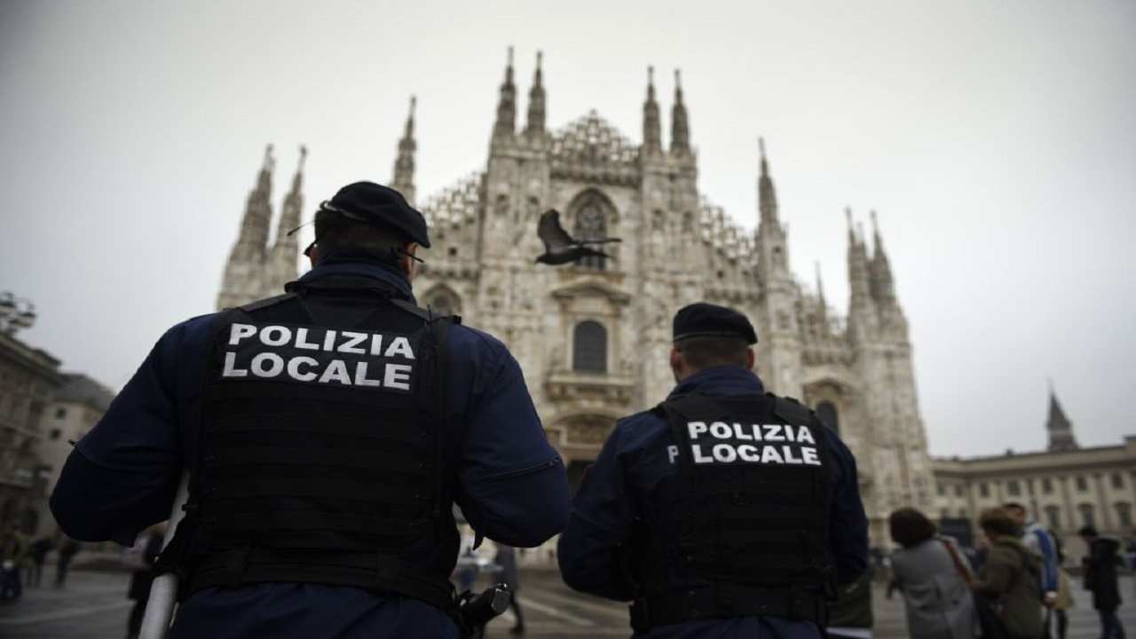 Milano indagati vigili urbani investito una donna