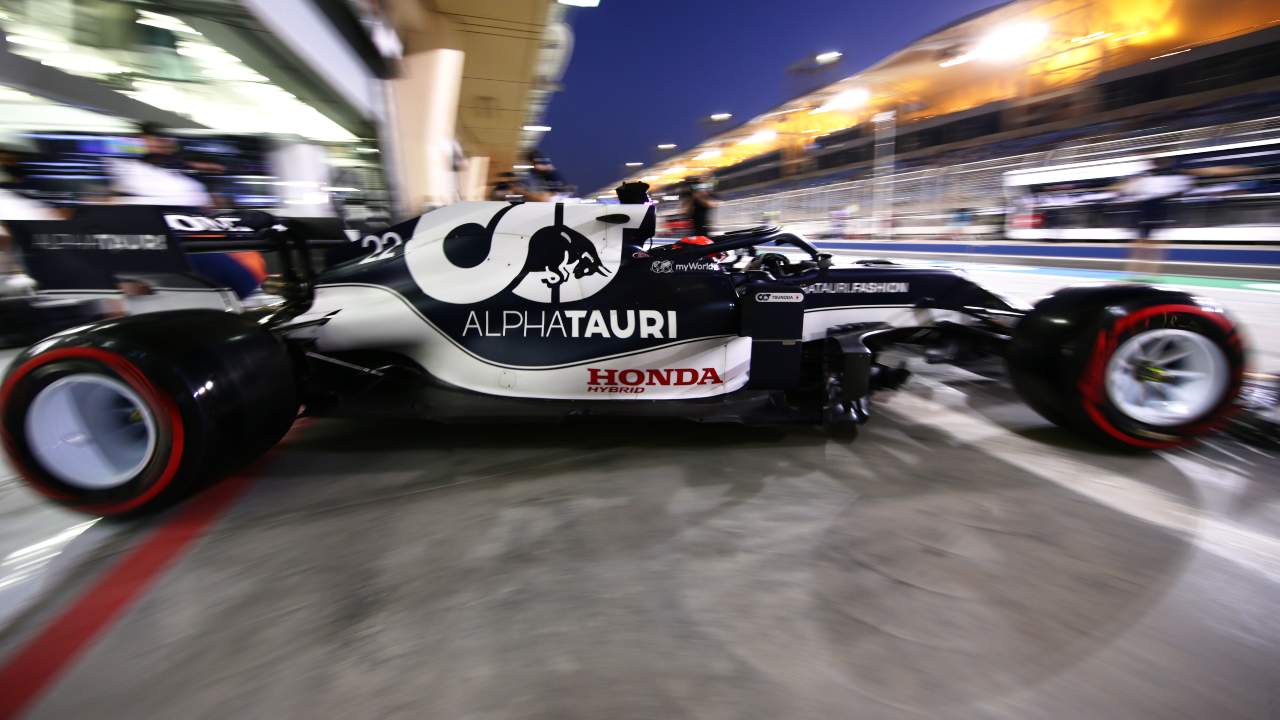 Yuki Tsunoda rivelazione in qualifica al GP Bahrain con l'Alpha Tauri in Formula 1 (foto Getty)