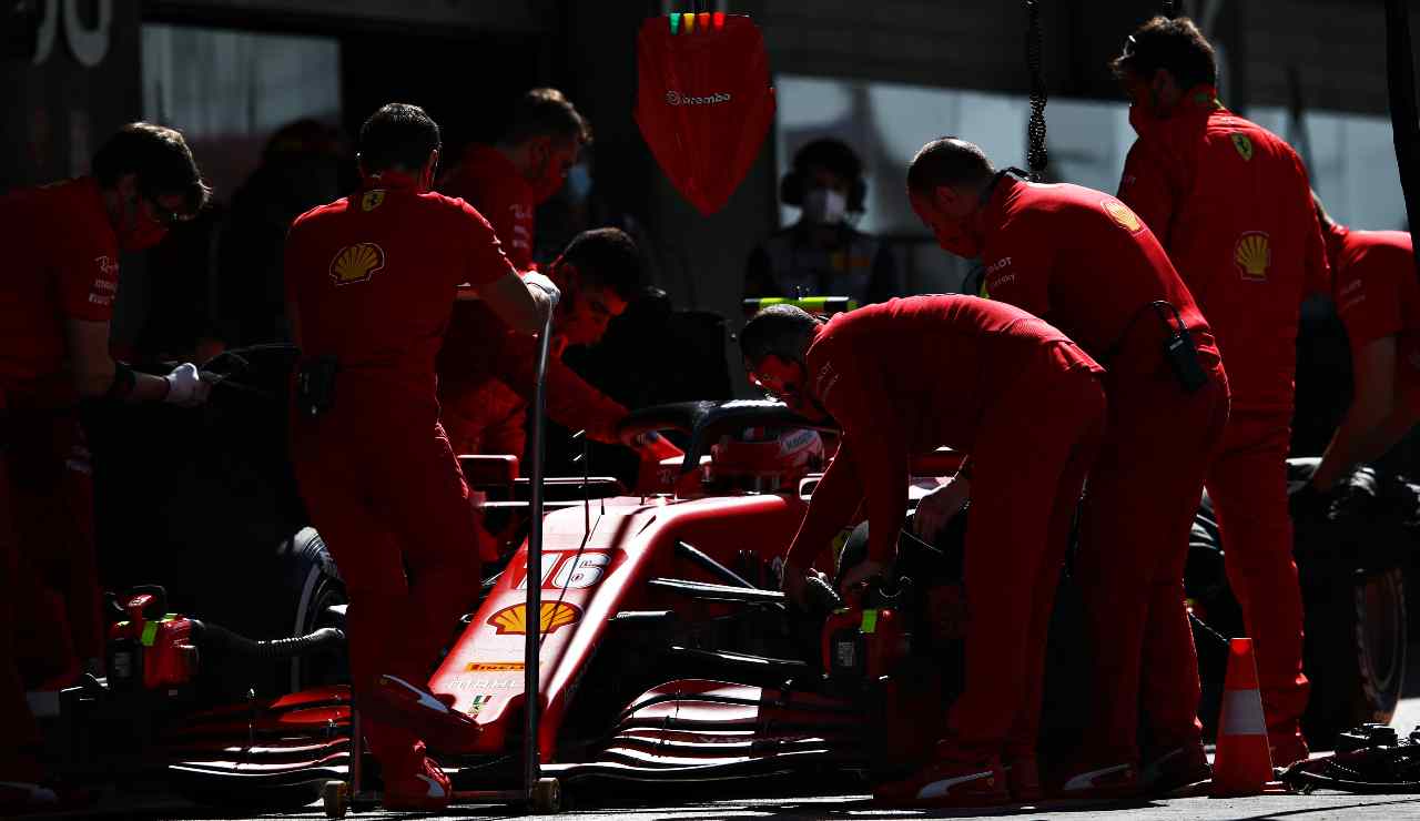 ferrari pit stop leclerc