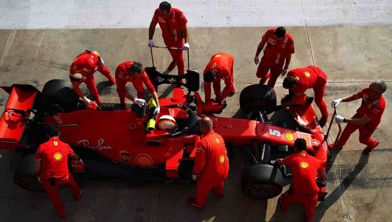 ferrari pit stop vettel