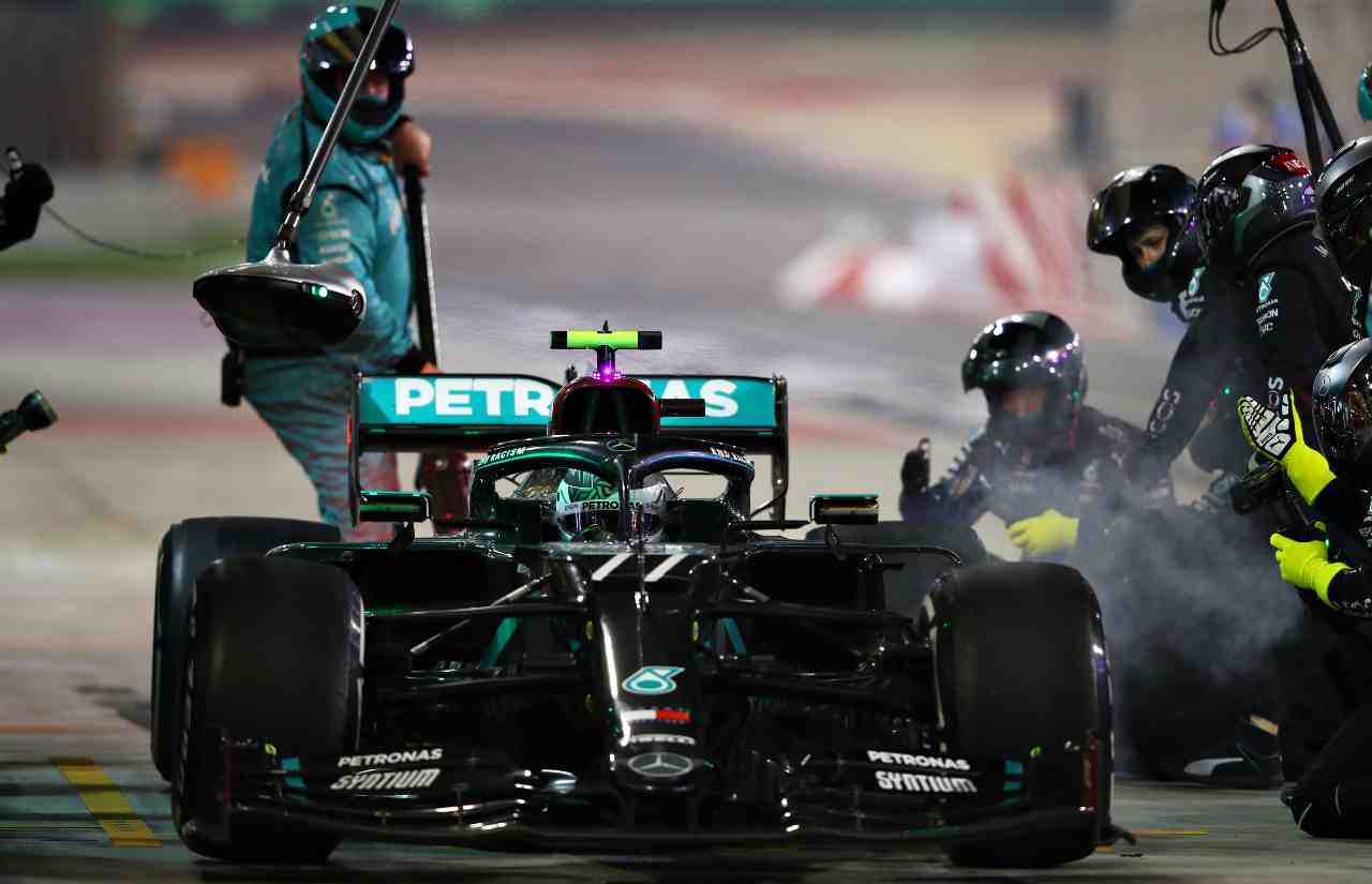 mercedes livrea abu dhabi