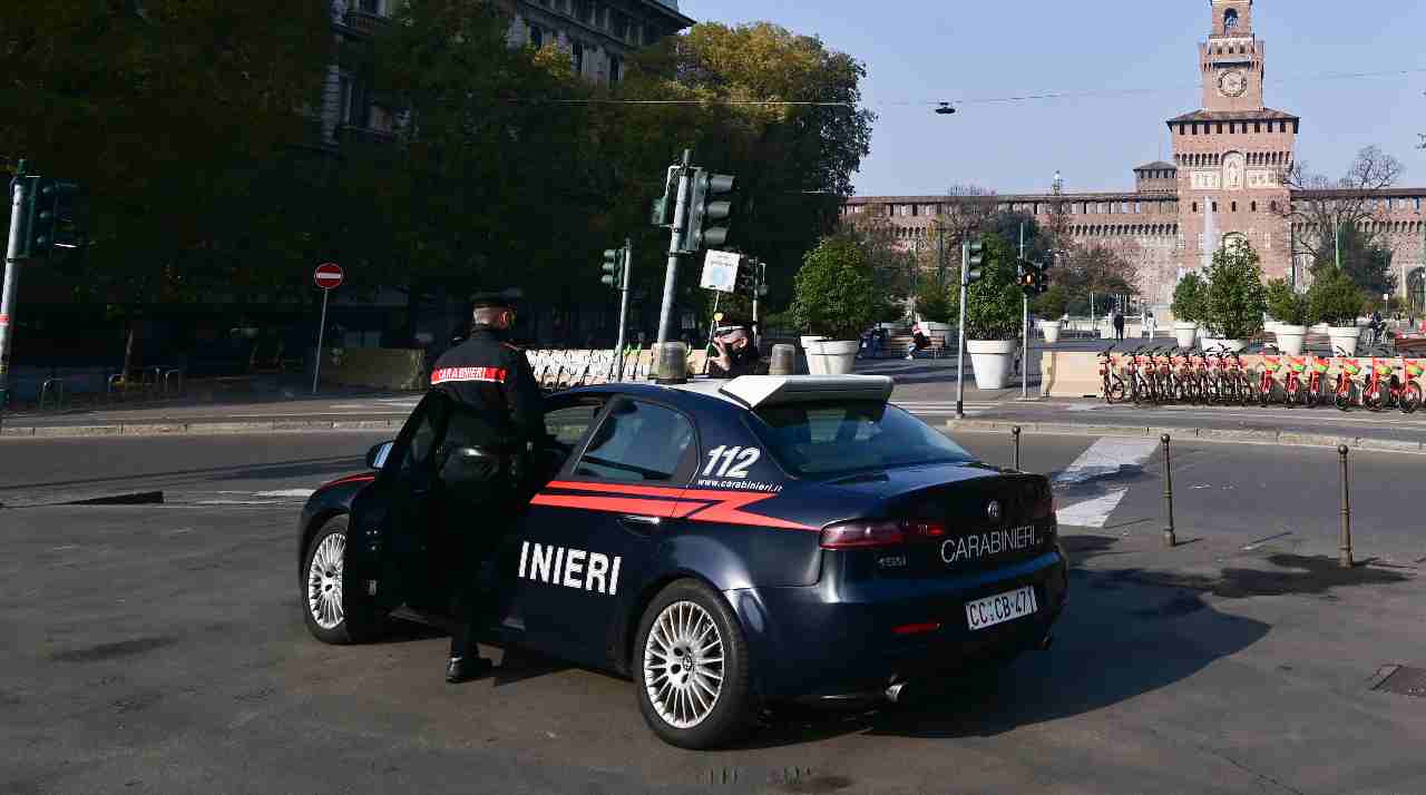 auto rubata carabinieri