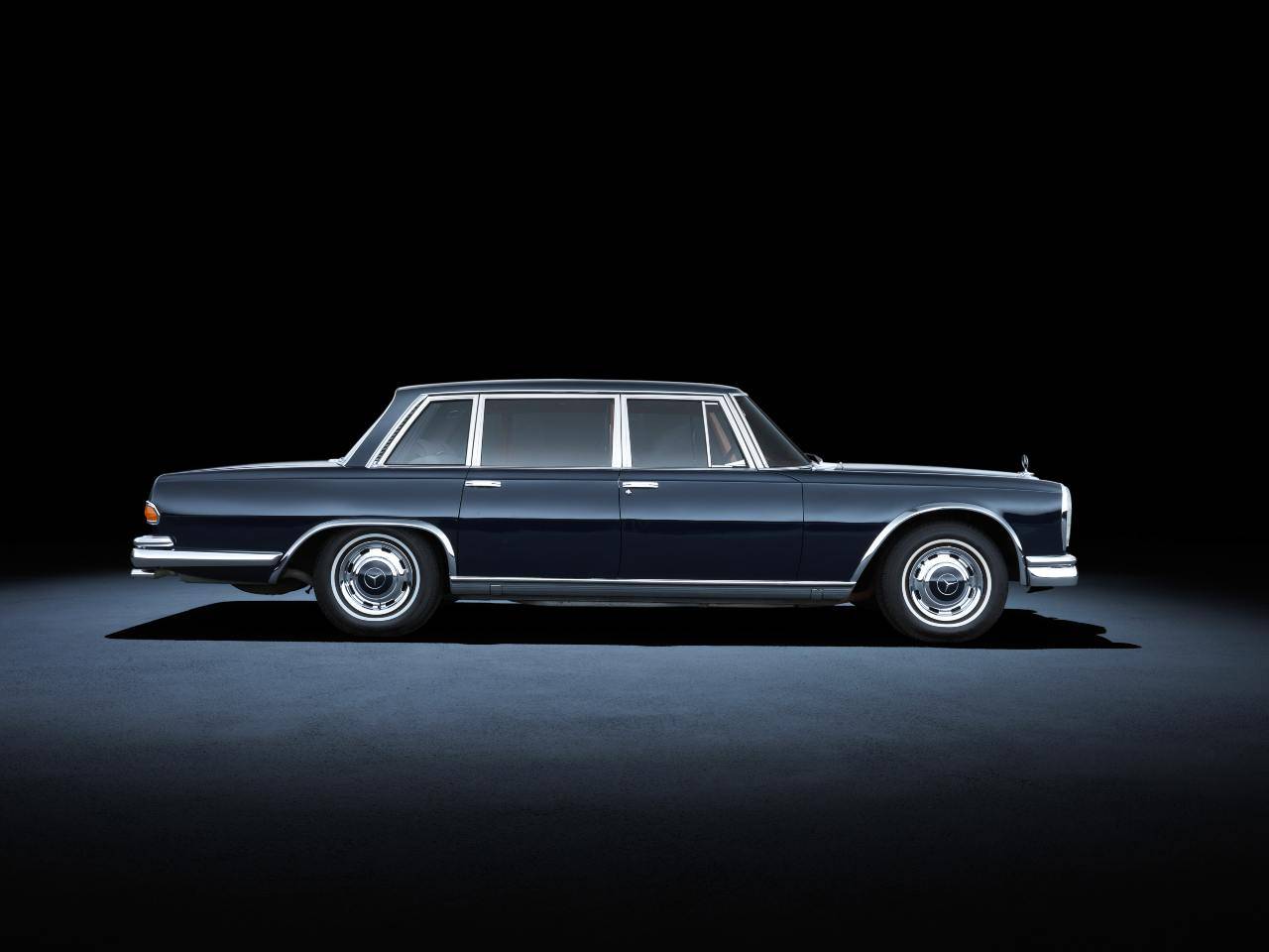 Mercedes 600 Grosser, un’auto dal film “A Seat for Two People”