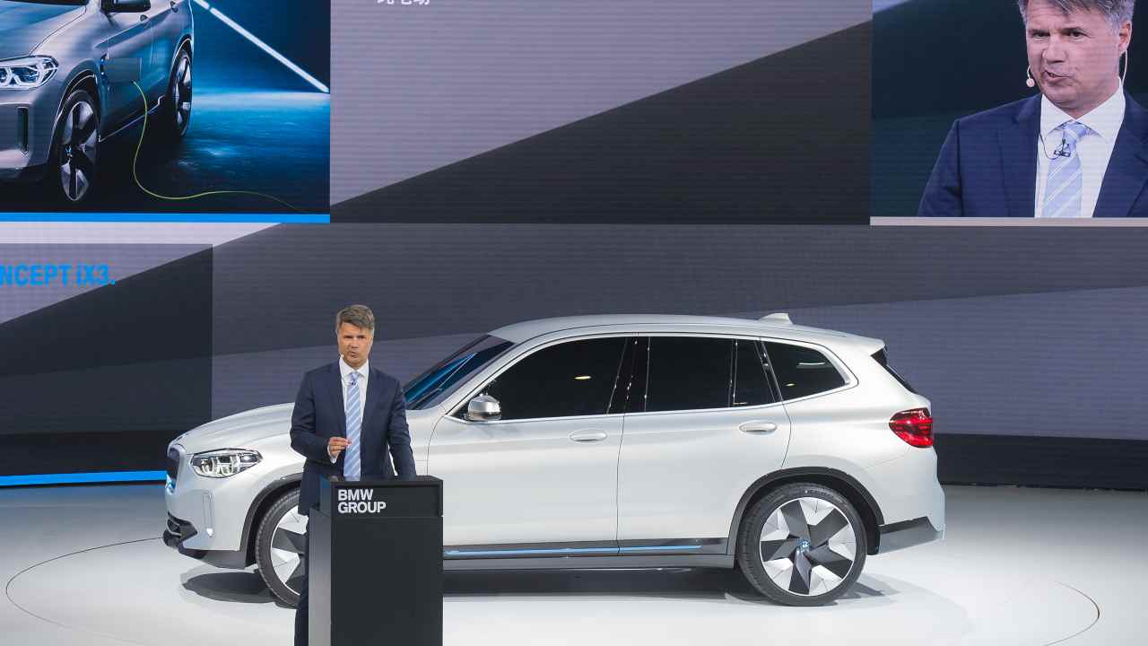 BMW iX3