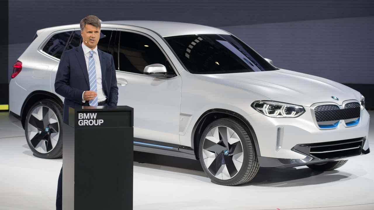 BMW iX3