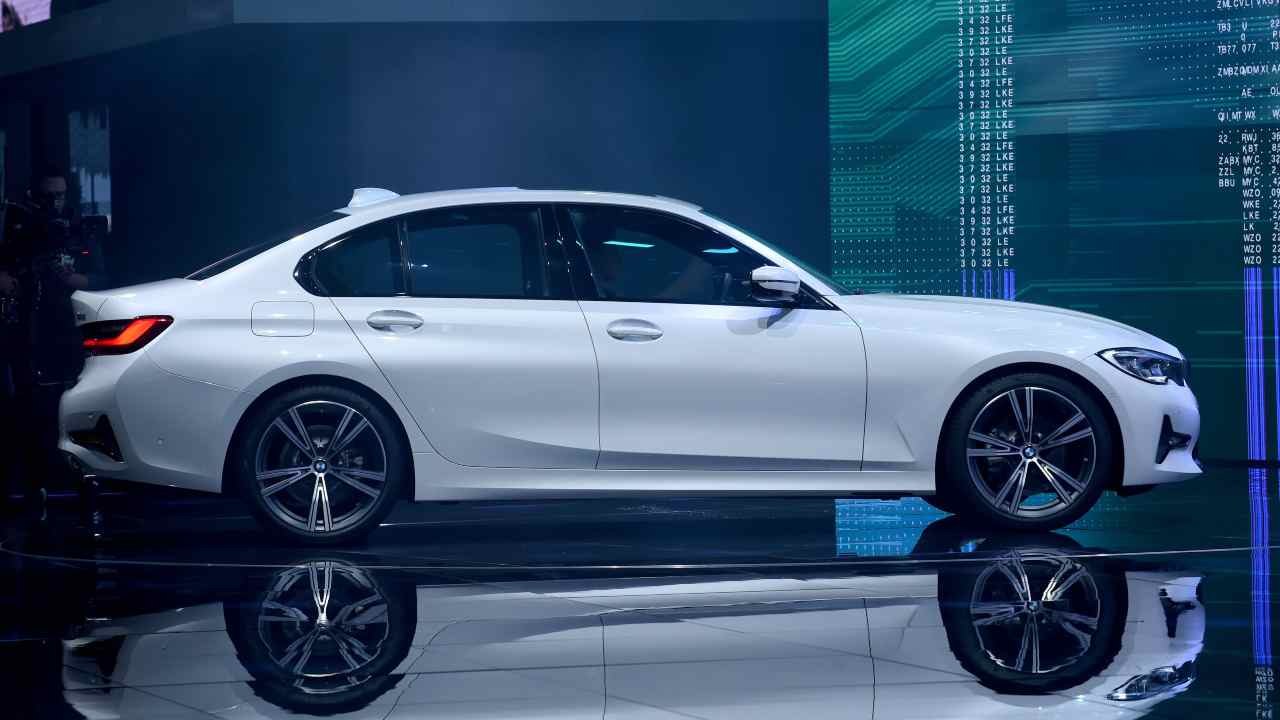 BMW Serie 3: annunciate nuove versioni plug-in ibride
