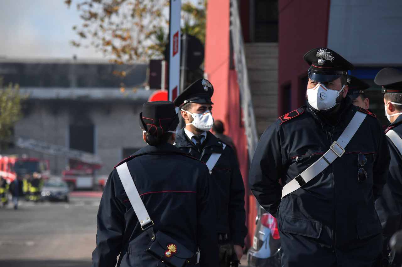 Rubano un'Auto e la nascondono in macchina: due arrestati ad Andria