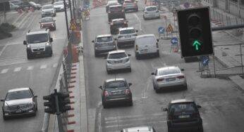 Milano e Torino, troppo smog nell’aria: blocchi alla circolazione, i dettagli
