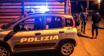 Auto modificata, l’ingegnoso nascondiglio per la droga: arrestati