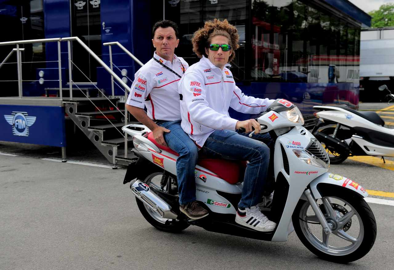 Fausto Gresini con Marco Simoncelli (foto Getty)