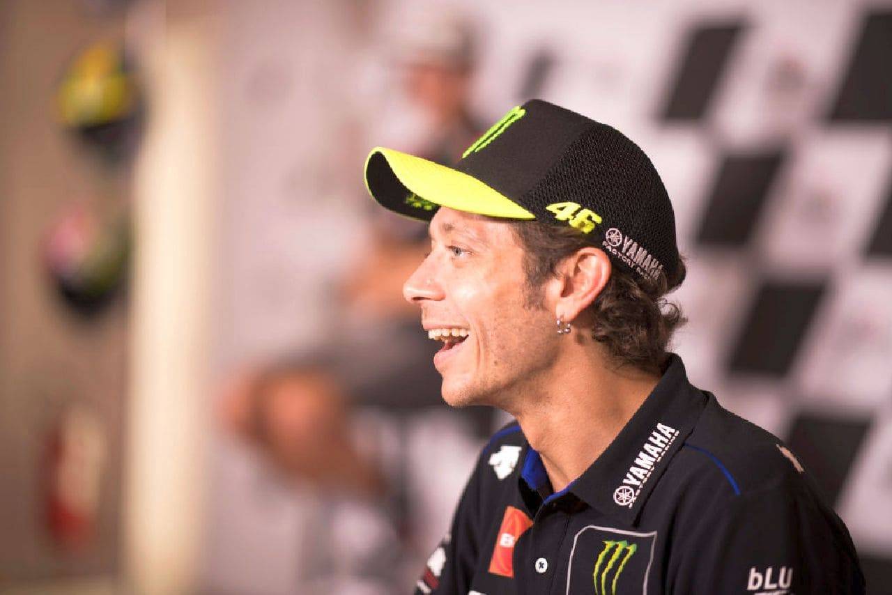 Valentino Rossi compie 42 anni: compleanno particolare per l'ex campione