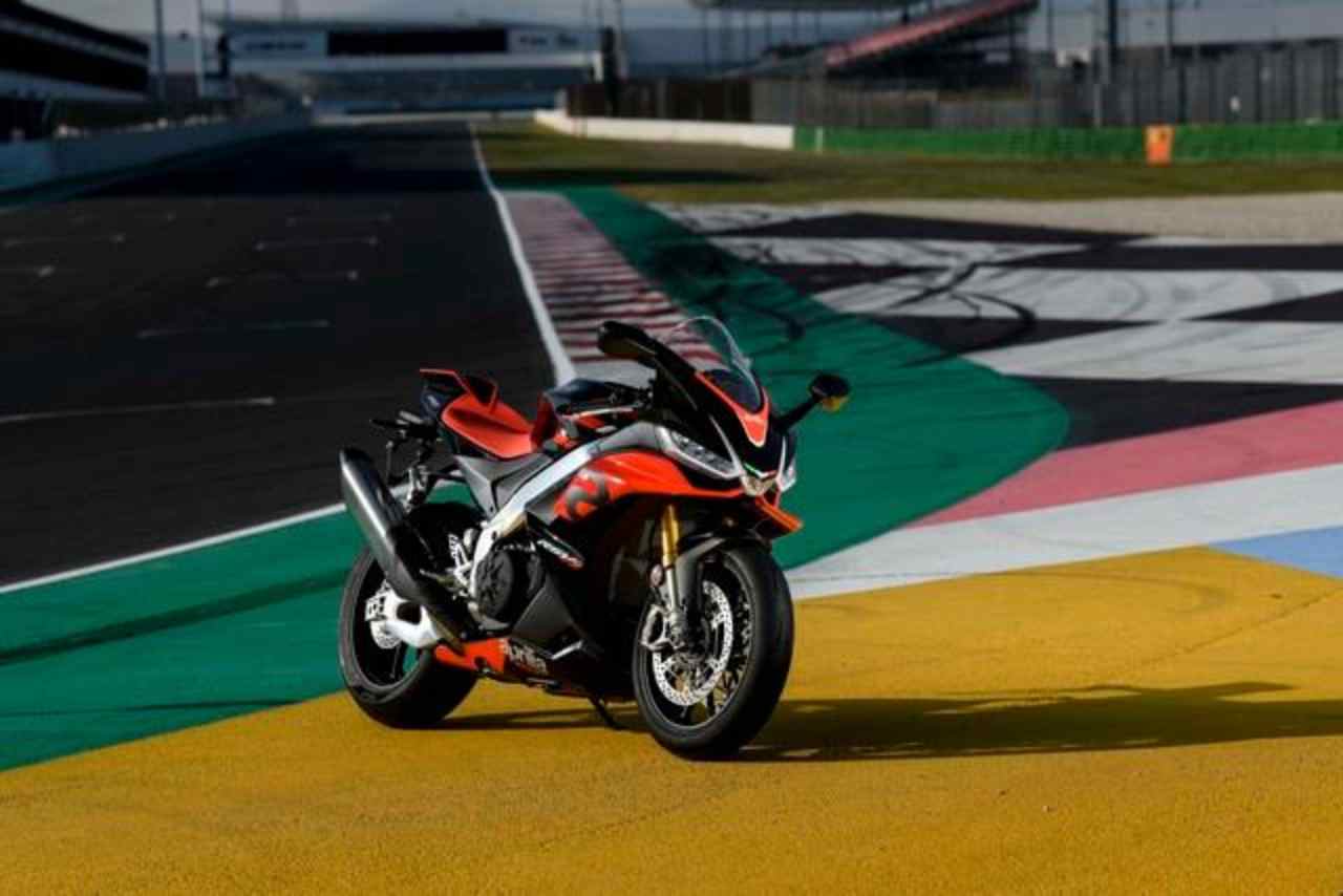 Aprilia RSV4