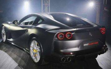Ferrari 812