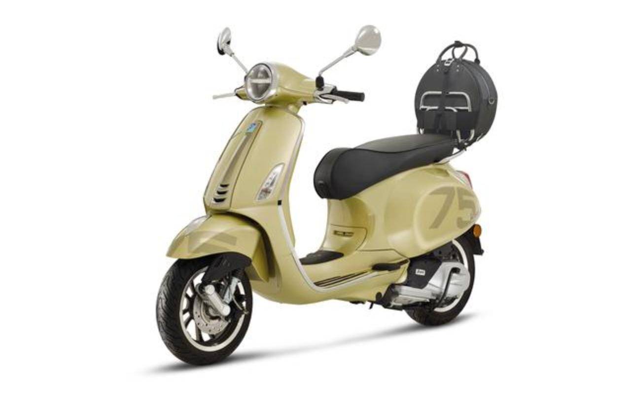 Vespa 75th