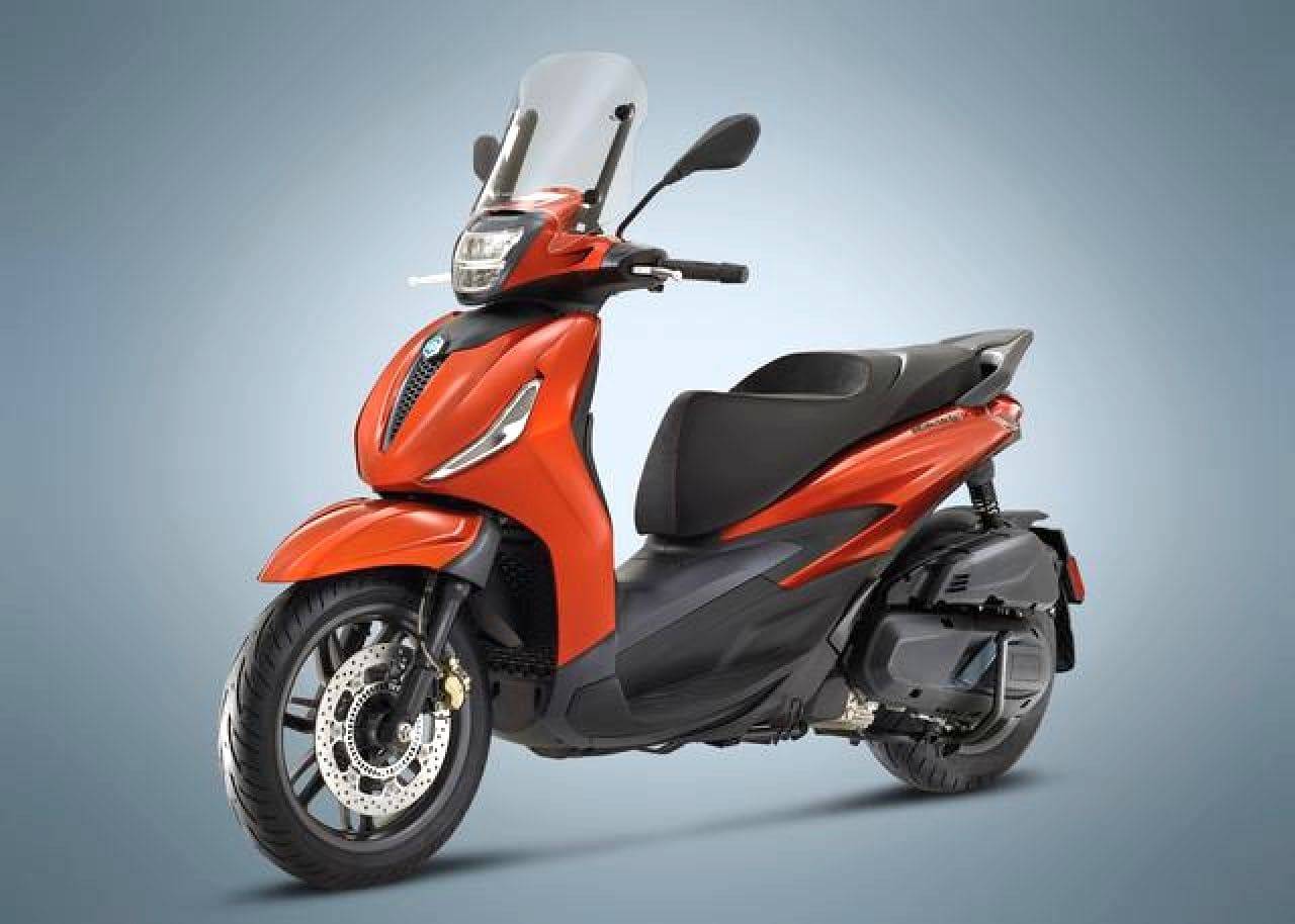 Nuovo Beverly 2021, lo scooter Piaggio si rinnova: novità e caratteristiche