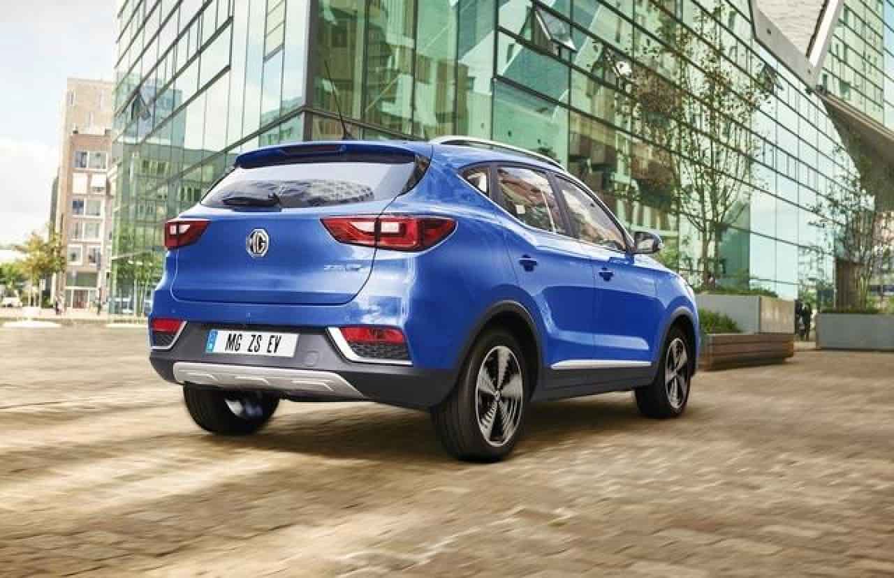 MG torna in Italia con due SUV ibridi: caratteristiche, motori e prezzi