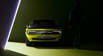 Opel Manta GSe ElektroMOD, frontale interattivo e non solo | Video