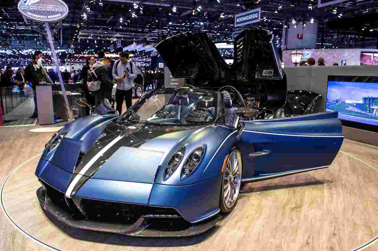 Pagani Huayra Roadster