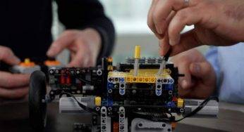 Renault, un “prototipo” in Lego prima del motore E-Tech: l’aneddoto