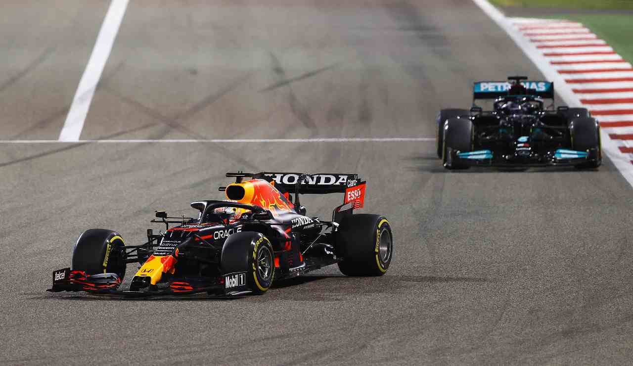 Verstappen e Hamilton